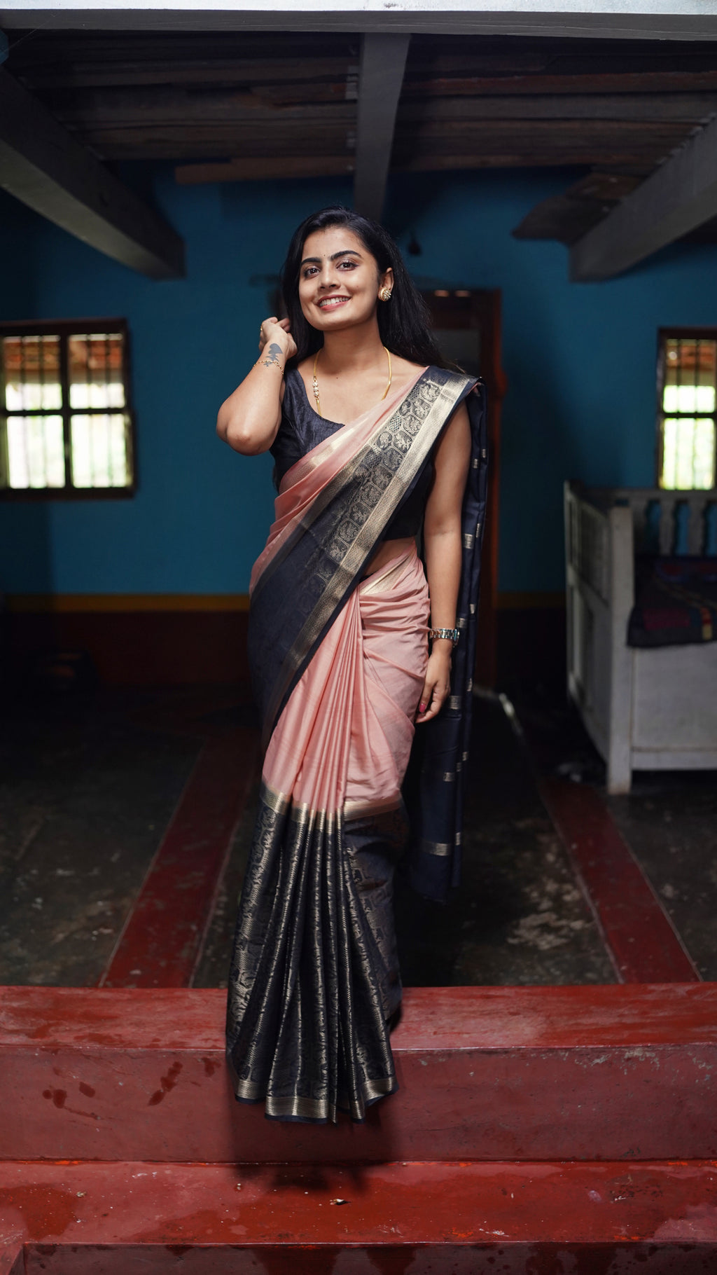 Premium quality 2D semi crepe silk saree(Black with cream Colour (CODE-025)