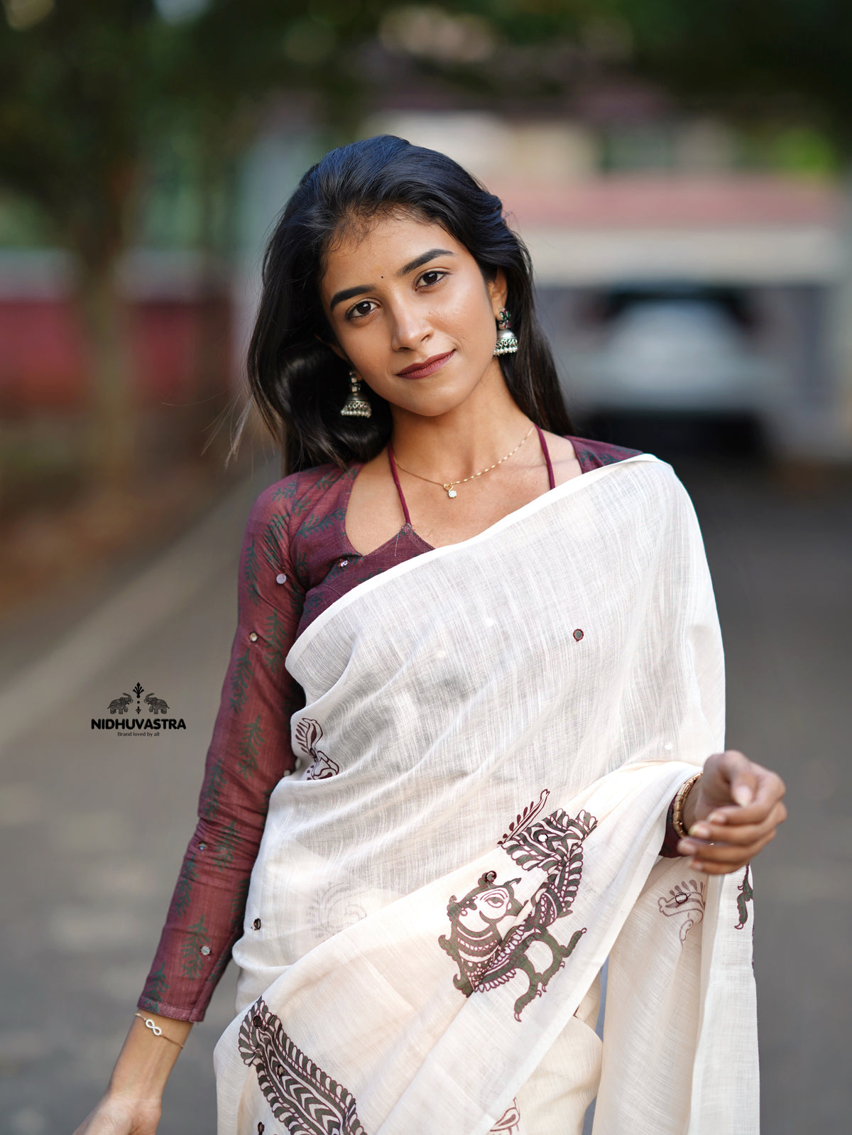 White Cotton Saree with Contrast Printed Blouse (CODE-072)