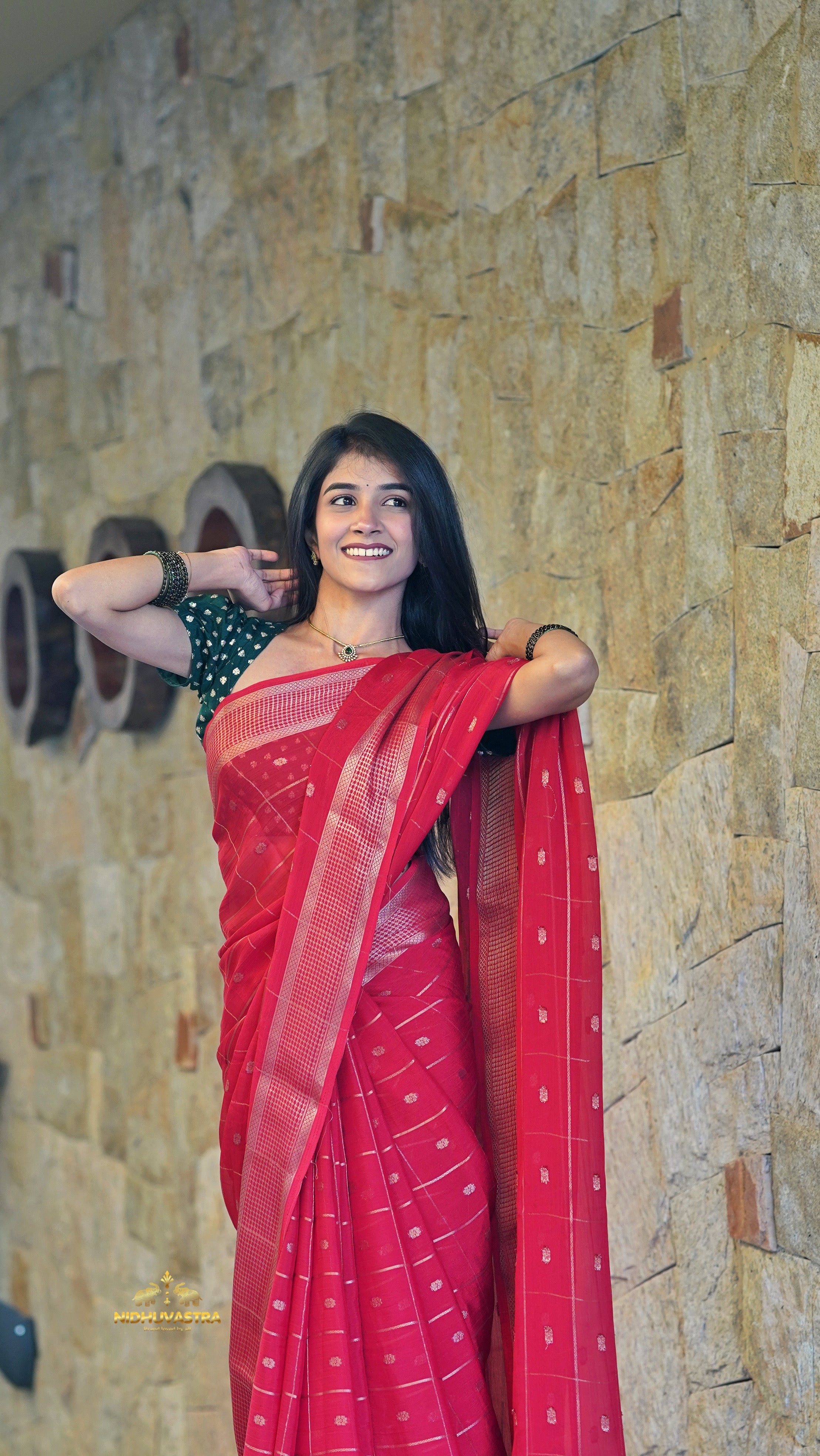 Red saree  with contrast blouse (CODE-075)
