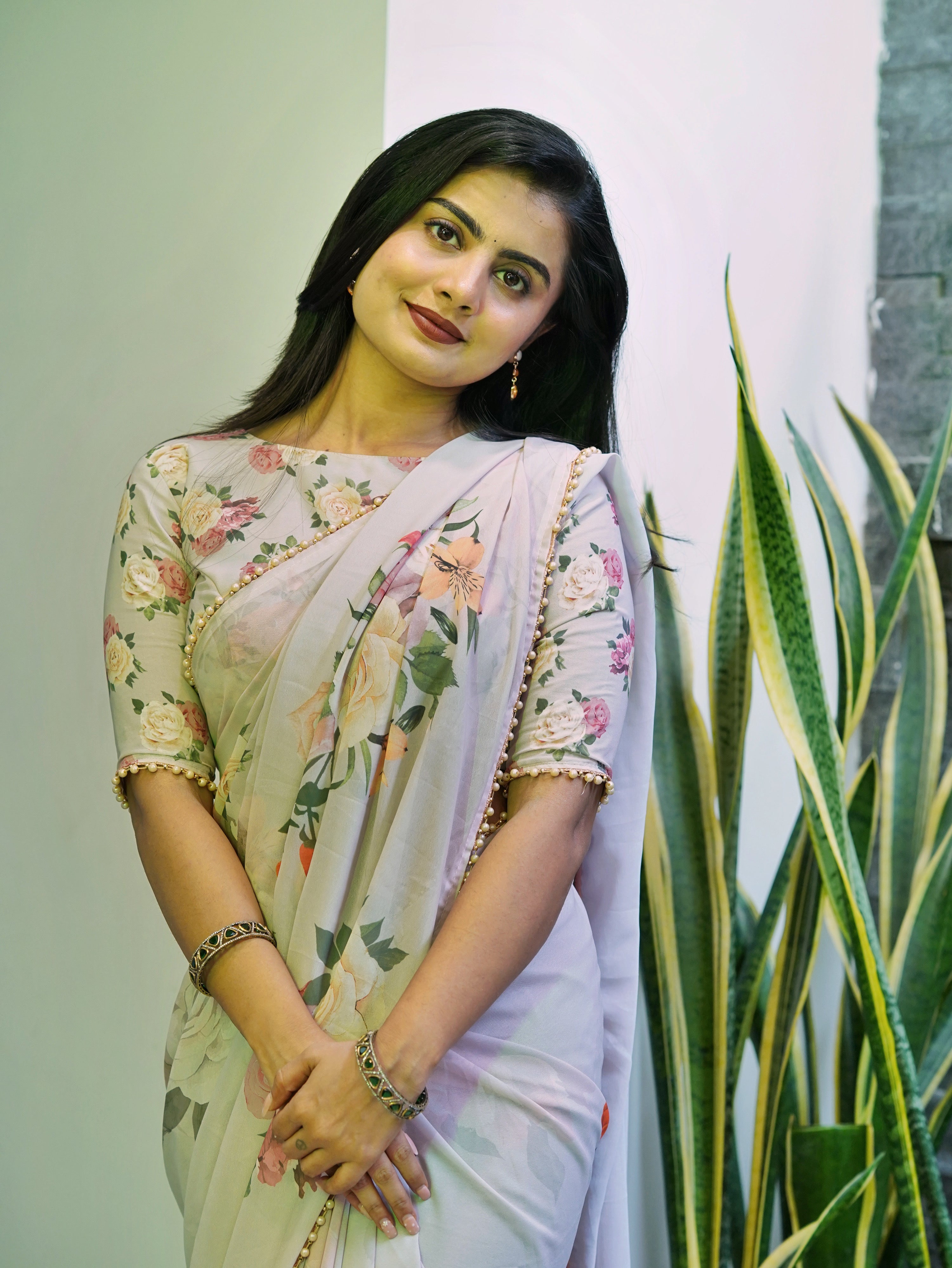Rose Printed Fancy Saree🦢(CODE-059)