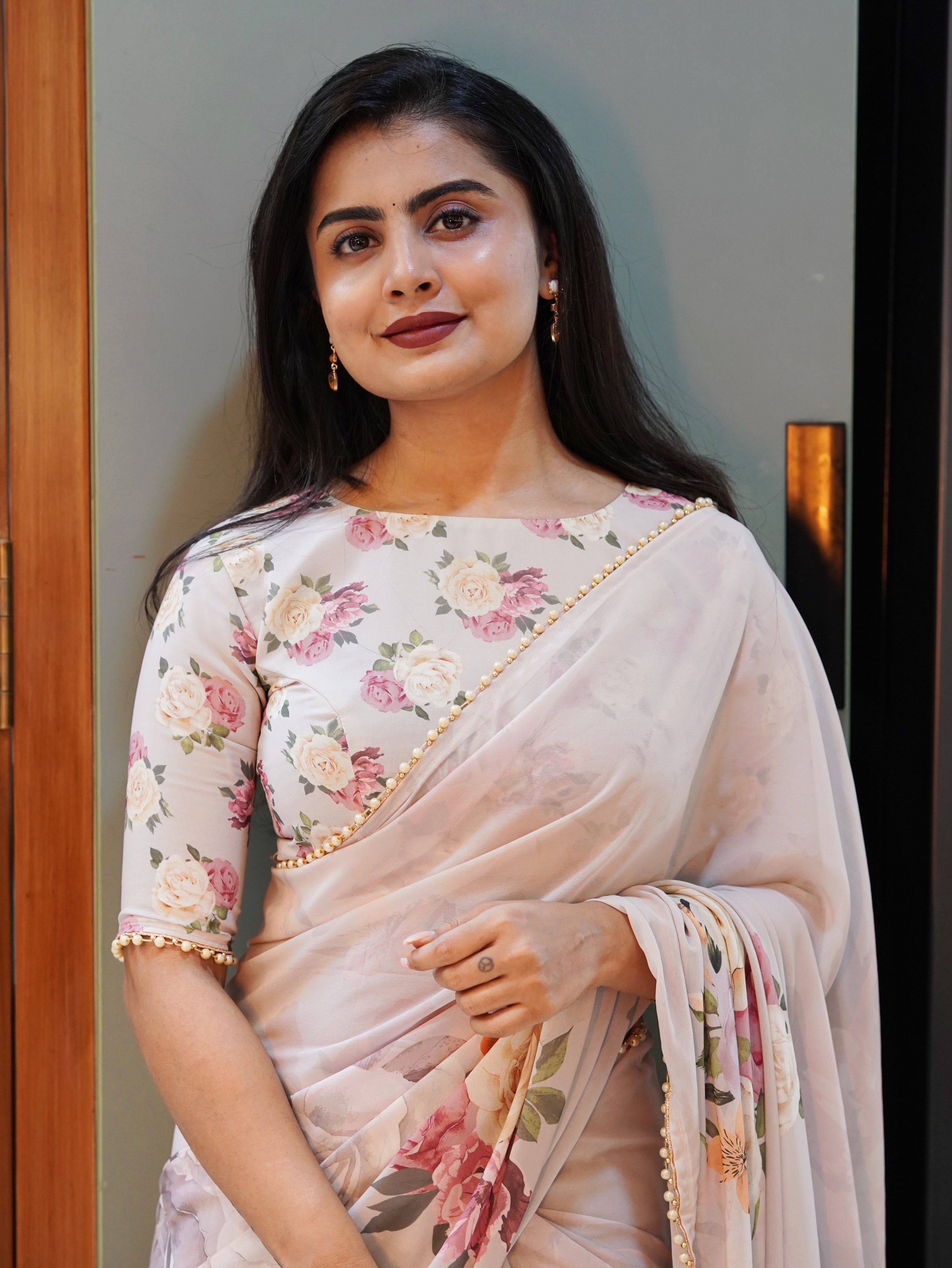 Rose Printed Fancy Saree🦢(CODE-059)