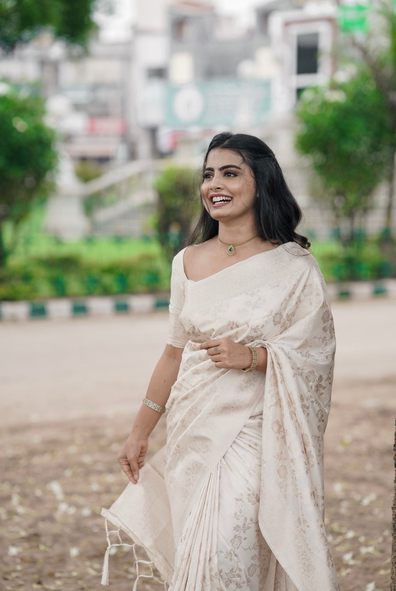 Cream color soft katan silk saree with zari weaving work (CODE-001)